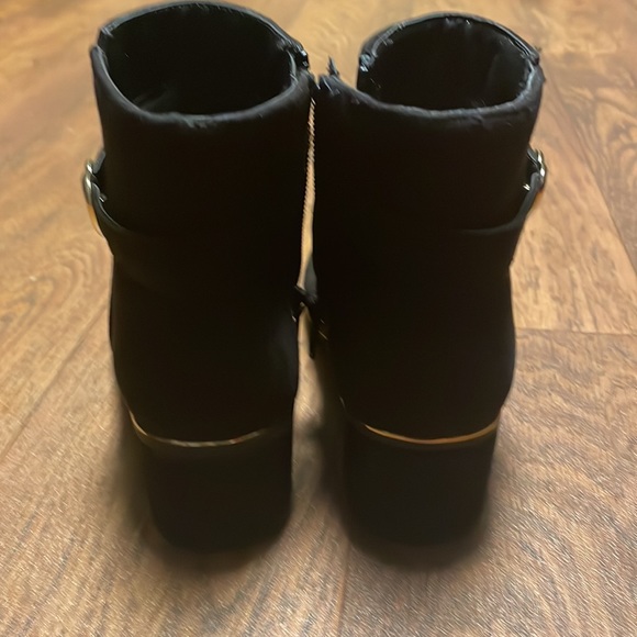 Suede black fashion boot with gold trim and gold heart buckle - Picture 5 of 7